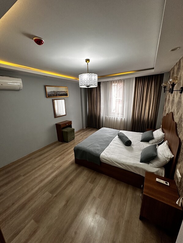 Standard Apartment | 1 bedroom, desk, soundproofing, iron/ironing board - Capitol Suit Apart (Istanbul)