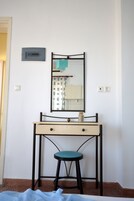 Basic Double Room, Courtyard View | In-room safe, free WiFi