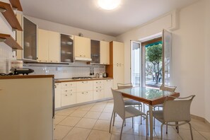 2 bedrooms - Mare di Liguria Apartment (Sanremo)