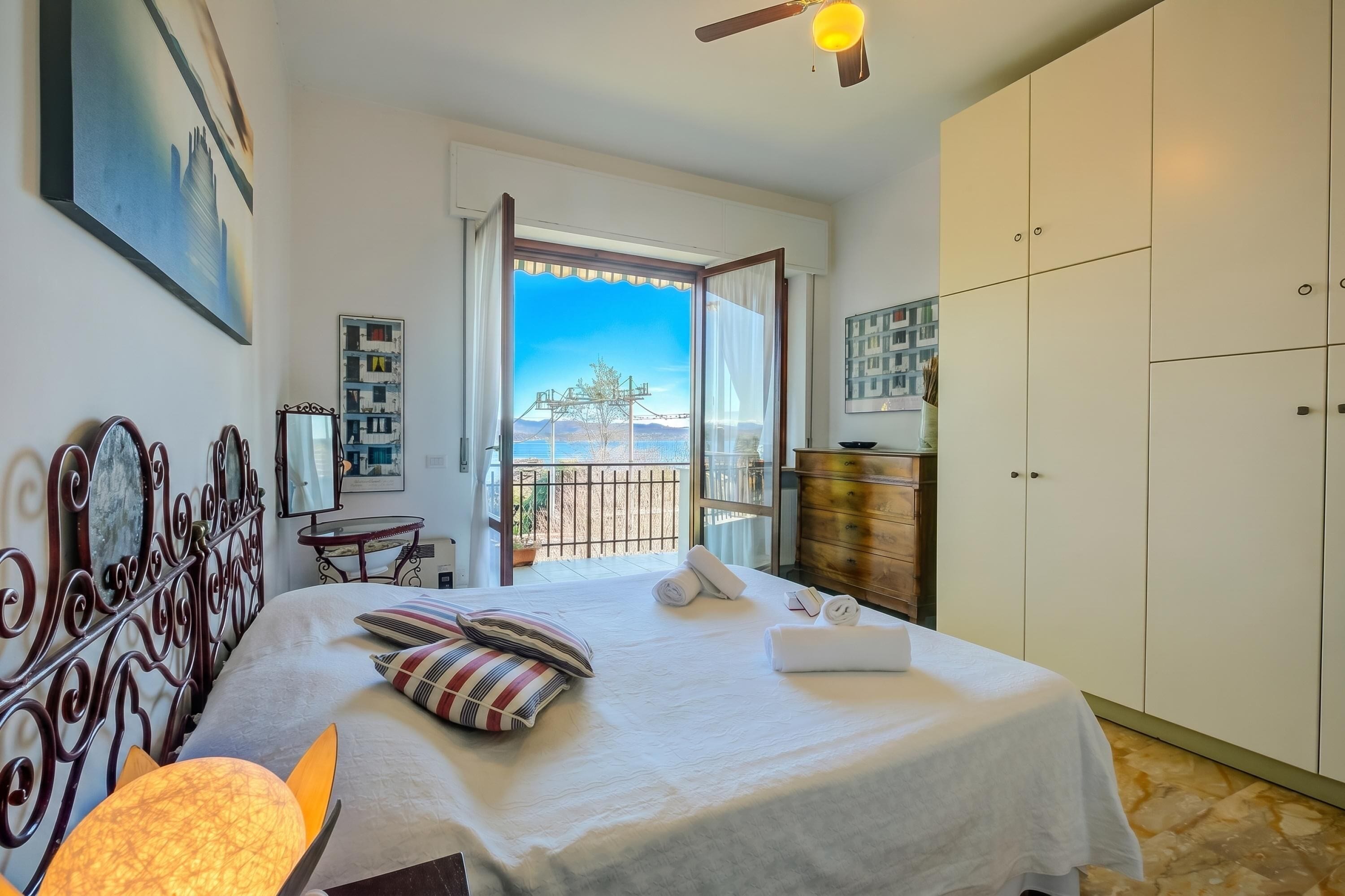 Family Villa, Multiple Bedrooms, 2 Bathrooms, Mountainside (Blooming Villa Cos Lake View) | 4 bedrooms, laptop workspace, free WiFi, bed sheets