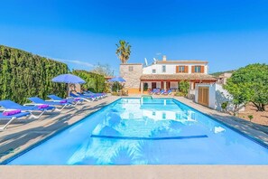Piscine extérieure