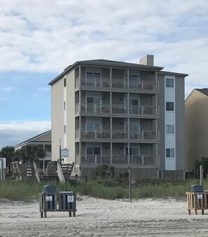 Exterior - Oceanfront 3 BR Condo! Seaside 401 - The Salty Vida (Surfside Beach)