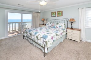 3 bedrooms, Internet - Oceanfront 3 BR Condo! Seaside 401 - The Salty Vida (Surfside Beach)