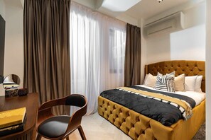 2 soverom, skrivebord, strykejern/-brett og wi-fi