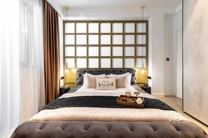 2 bedrooms, desk, iron/ironing board, WiFi - Qult • Peaky Blinders (București)