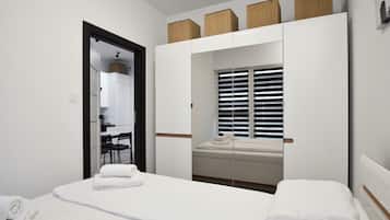 Apartament clàssic | 1 dormitori, planxa i posts de planxar, wifi gratuïta i roba de llit