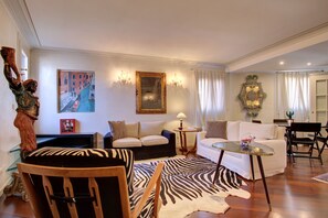 TV - MOORS private terrace San-Marco (Venice)