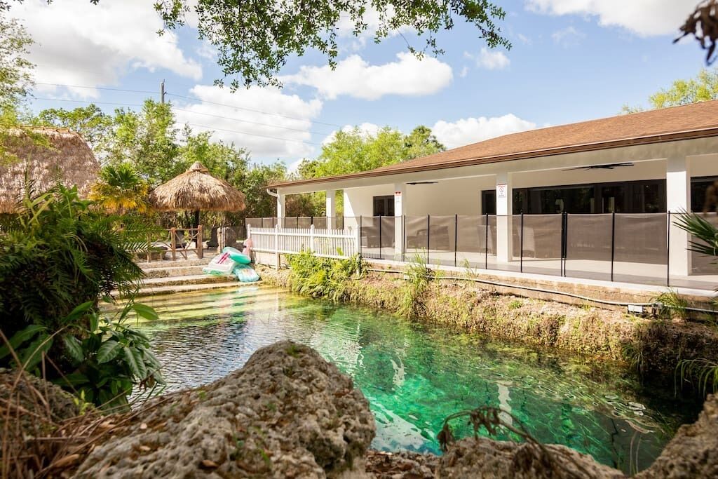 The Lake House miami Natural lagoon Pool Table