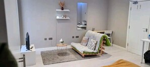 Apartment | 1 bedroom, iron/ironing board, free WiFi, bed sheets - Beautiful 1-bed Studio in Burnley (Burnley)