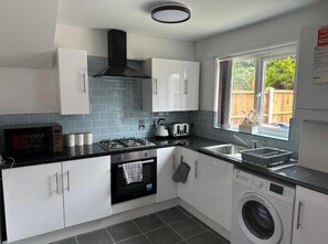 House | Private kitchen - Stunning 3-bed House in Manchester (Manchester)