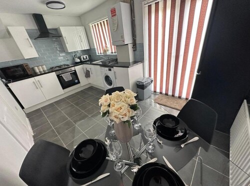 Stunning 3-bed House in Manchester