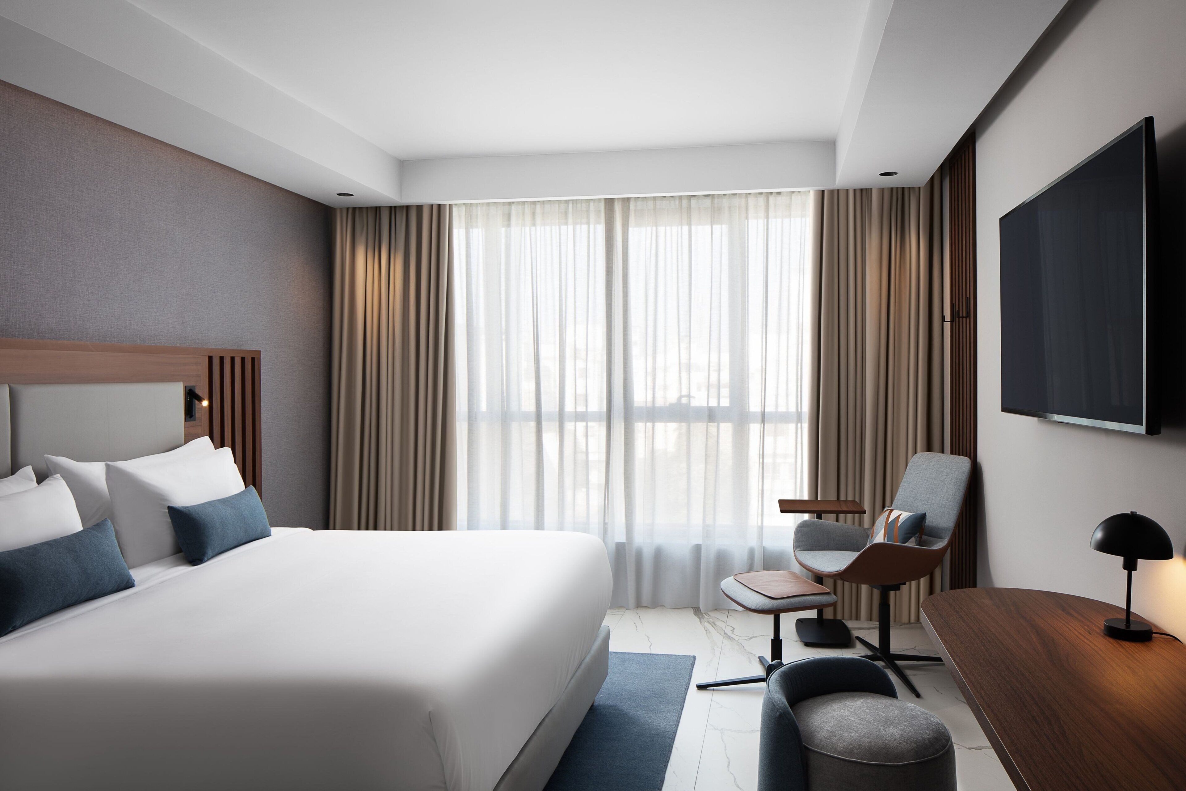 Rom – standard, 1 kingsize-seng | 1 soverom, sengetøy av topp kvalitet, minibar og safe på rommet