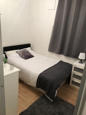 3 habitaciones y ropa de cama 