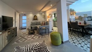 Smart TV, stereo - Casa Anna (La Puntilla)