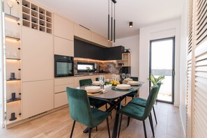 In-room dining - Villa Neva (Razanac)