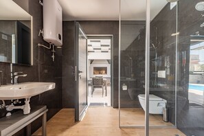 Shower, towels - Villa Neva (Razanac)