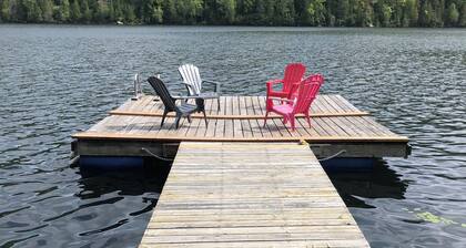Lakeside Getaway: Cozy Cottage with Pool Table, Spa & Steps from the Water!