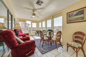 Apartment (3 Bedrooms) | Front of property - Steps to Branson Strip: Condo w/ Sunroom (Branson)