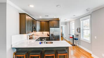 Apartment (1 Bedroom) | Interior