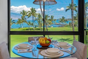 Dining - Kihei Surfside, #310 1 Bedroom Condo by RedAwning (Kihei)