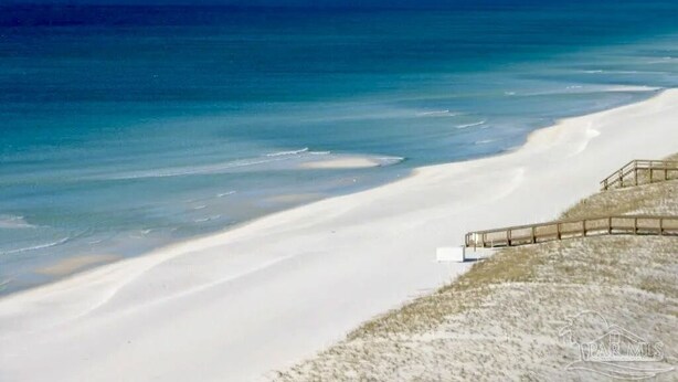 Beach - Island Cottage 1 Bedroom Townhouse by RedAwning (Navarre)