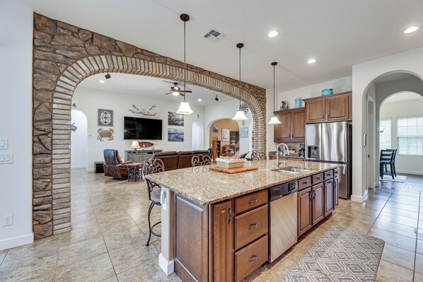 House (3 Bedrooms) | Interior - Luxury Queen Creek Home w/ Calming Pool Oasis! (Queen Creek)