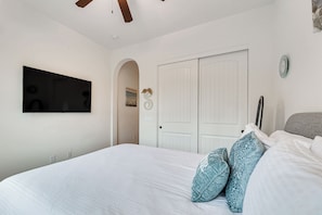 Interior - Luxury Queen Creek Home w/ Calming Pool Oasis! (Queen Creek)