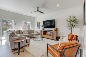 Apartment (5 Bedrooms) | Front of property - St George Home w/ Patio - 8 Mi to Snow Canyon! (St. George)
