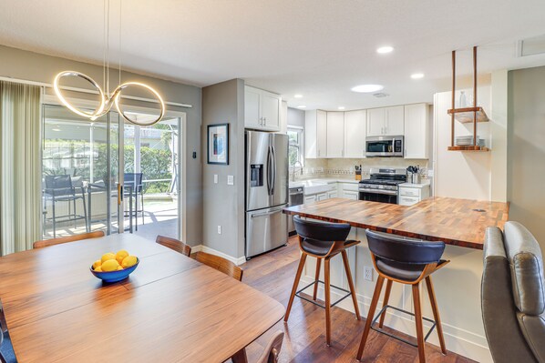 House (2 Bedrooms) | Interior - Renovated Home in The Villages w/ Lanai, Golf Cart (The Villages)