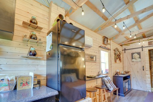 Eagles Nest Studio in Rising Fawn: Creek Access