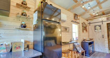 Eagles Nest Studio in Rising Fawn: Creek Access