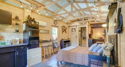 Eagles Nest Studio in Rising Fawn: Creek Access