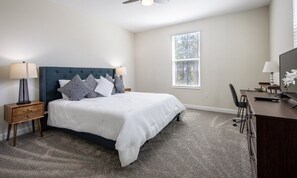 5 bedrooms, free WiFi, bed sheets - Family Fun 5 Bed Pool Home With Game Room 5 Bedroom Home by RedAwning (Kissimmee)