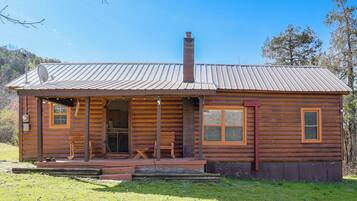 House (2 Bedrooms) | Front of property