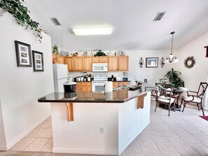 Ferienhaus, 4 Schlafzimmer | Eigene Küche | Mikrowelle, Geschirrspüler