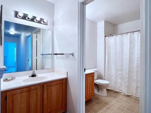 Residenza, 4 camere da letto | Bagno | Asciugamani