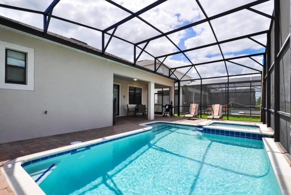 House, 4 Bedrooms | Pool