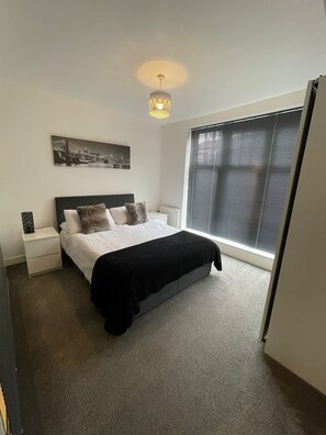 1 bedroom, desk, iron/ironing board, WiFi - Cosy Flat in Sutton with Parking free (SUTTON)