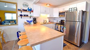 Condo, 3 Bedrooms | Private kitchen - Ocean Manor 1n 3 Bedroom Condo by RedAwning (Ocean City)