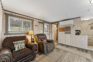 Cabin, 2 Bedrooms | Living area | Smart TV