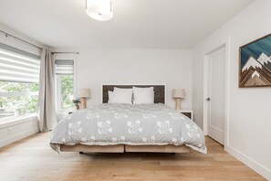 4 chambres, fer et planche à repasser, Wi-Fi, literie fournie