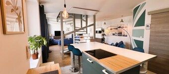 Superbe Loft 160 m2, Pièce de vie 80 m2 Avec 3 Chambres et 2 Salles de Bain