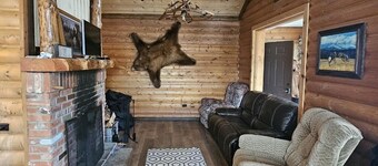 Cabin with modern amenities