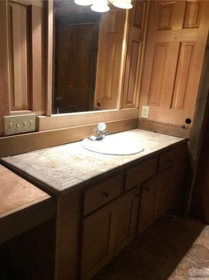 Shower, towels, soap, shampoo