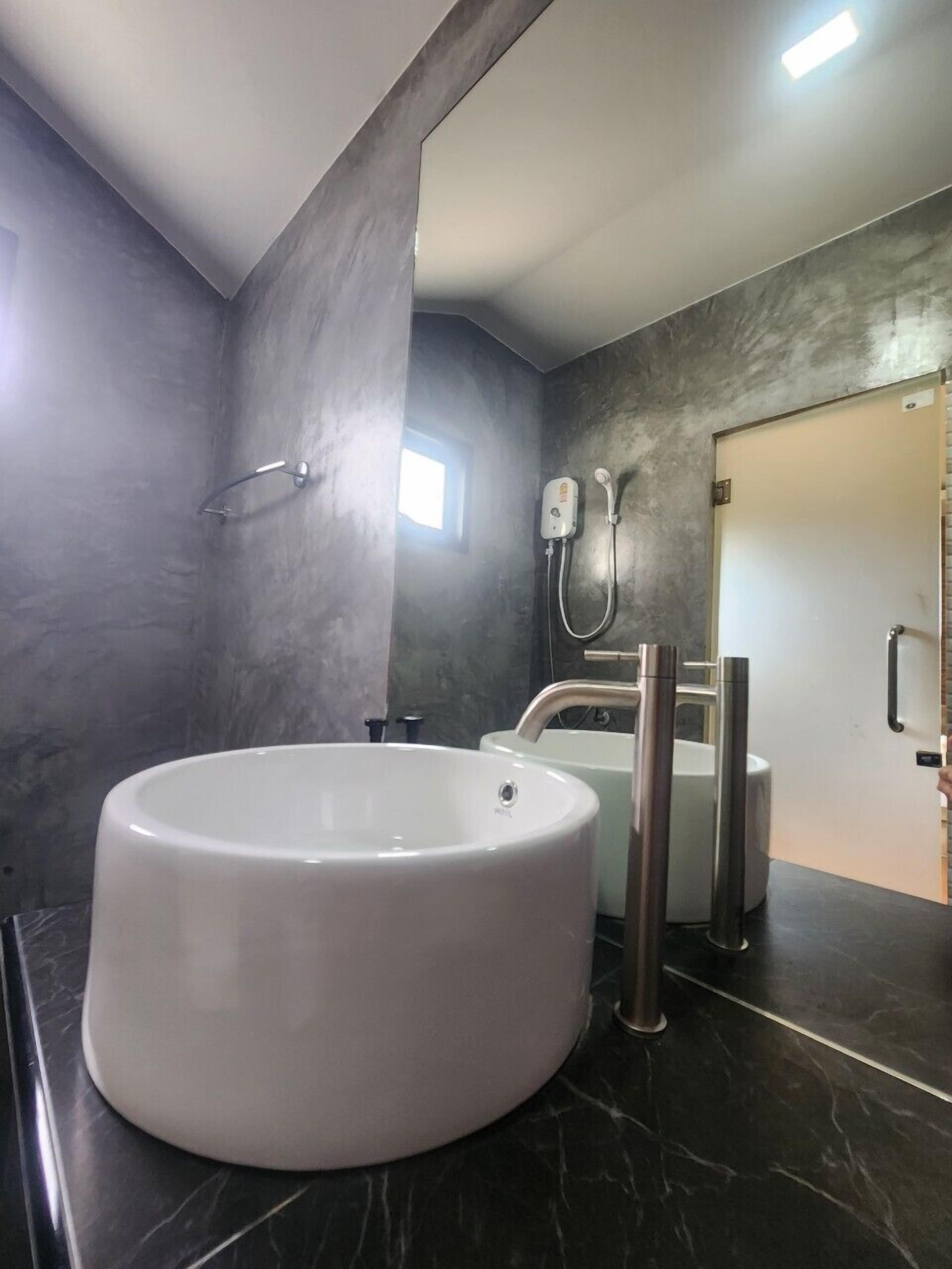 Superior-rum - 1 sovrum - utsikt mot lagunen | Badrum | Hårtork och tofflor