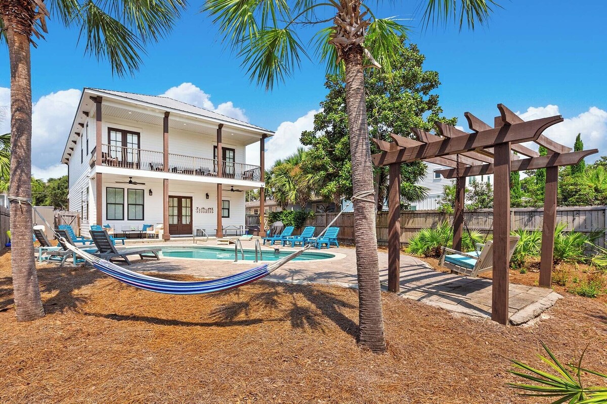 Photo 23 of Take It Easy - Pet-Friendly Destin Vacation Home, Golf Cart, Heated Pool!