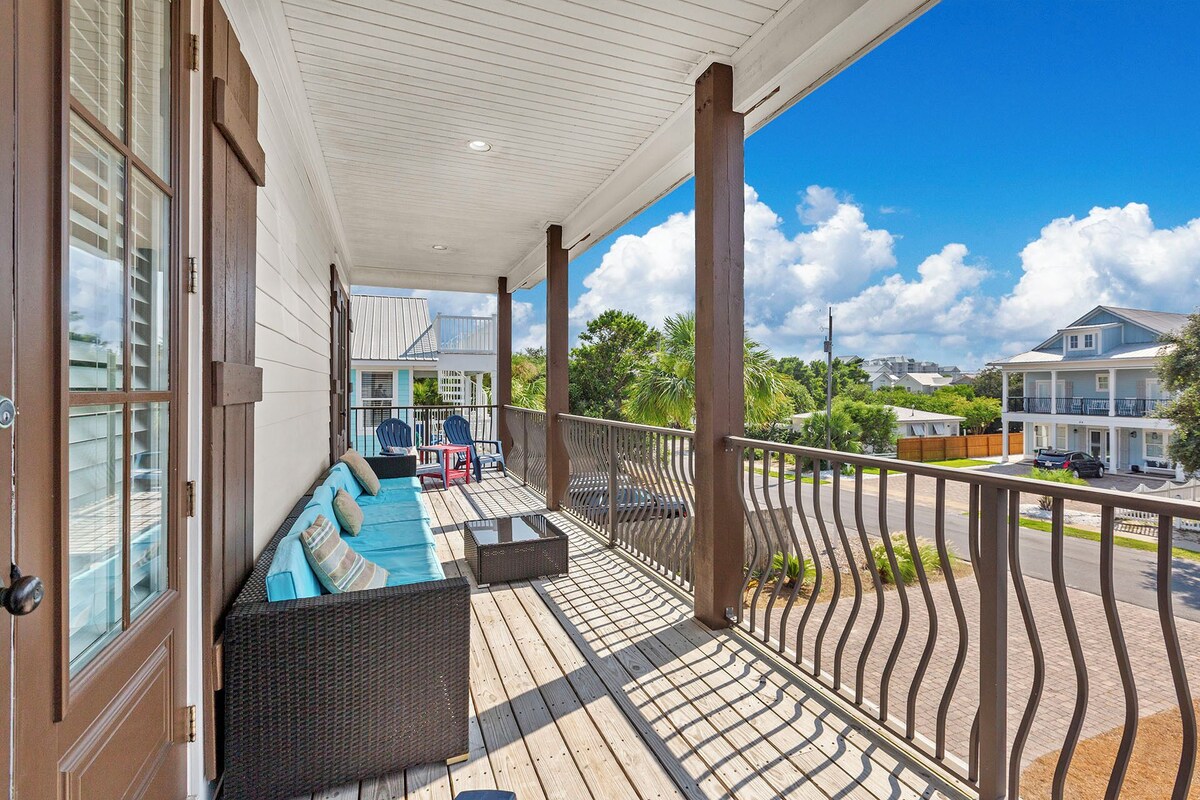 Photo 20 of Take It Easy - Pet-Friendly Destin Vacation Home, Golf Cart, Heated Pool!