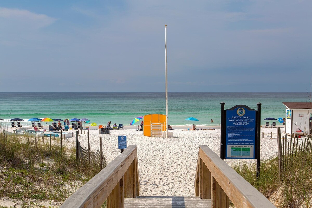 Photo 27 of Take It Easy - Pet-Friendly Destin Vacation Home, Golf Cart, Heated Pool!