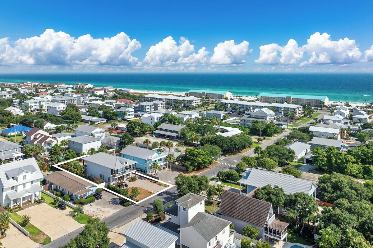 Photo 3 of Take It Easy - Pet-Friendly Destin Vacation Home, Golf Cart, Heated Pool!