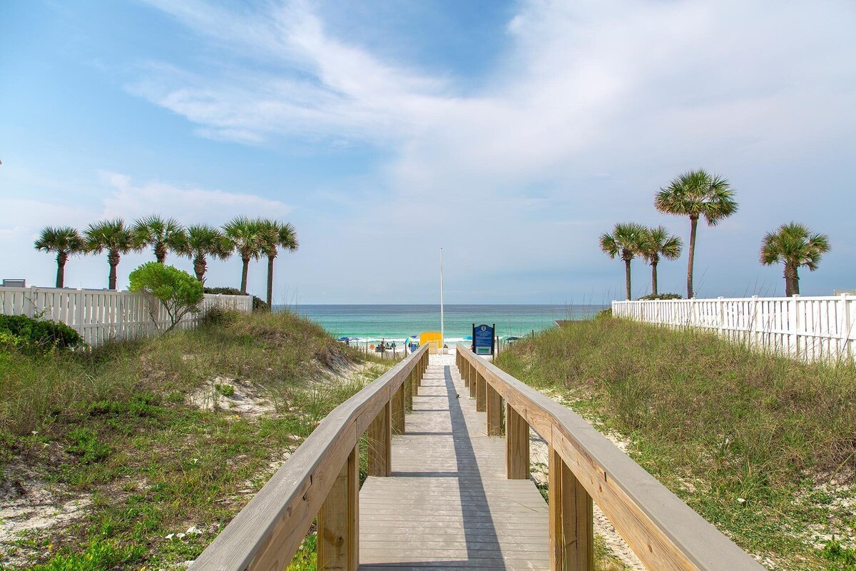 Photo 26 of Take It Easy - Pet-Friendly Destin Vacation Home, Golf Cart, Heated Pool!